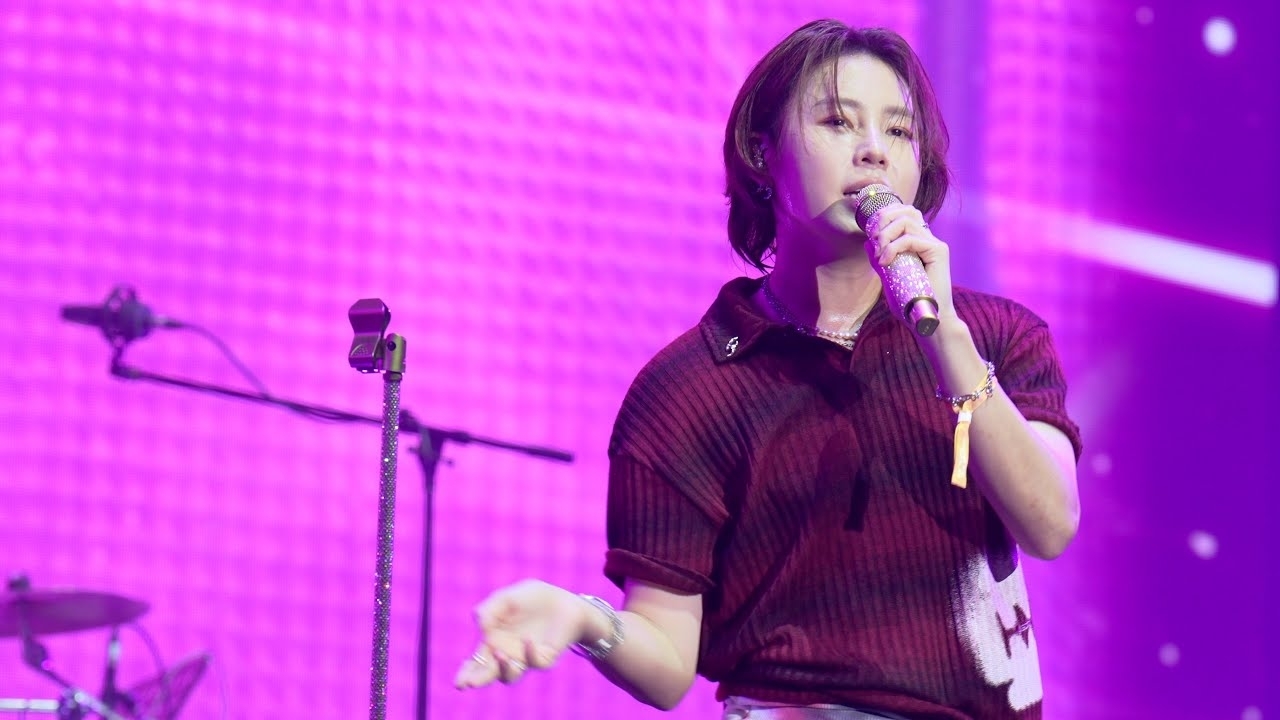 Behind-the-scenes cut of Ha Sungwoon