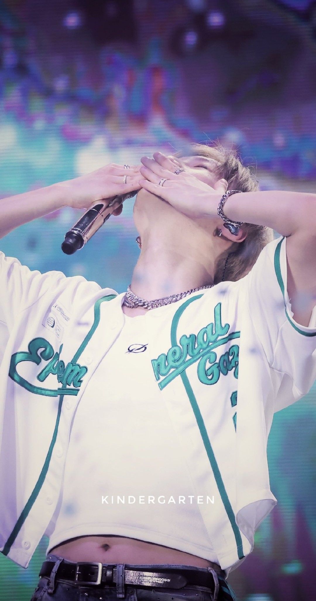 The most beloved wallpaper among Taemin (SHINee)'s fans