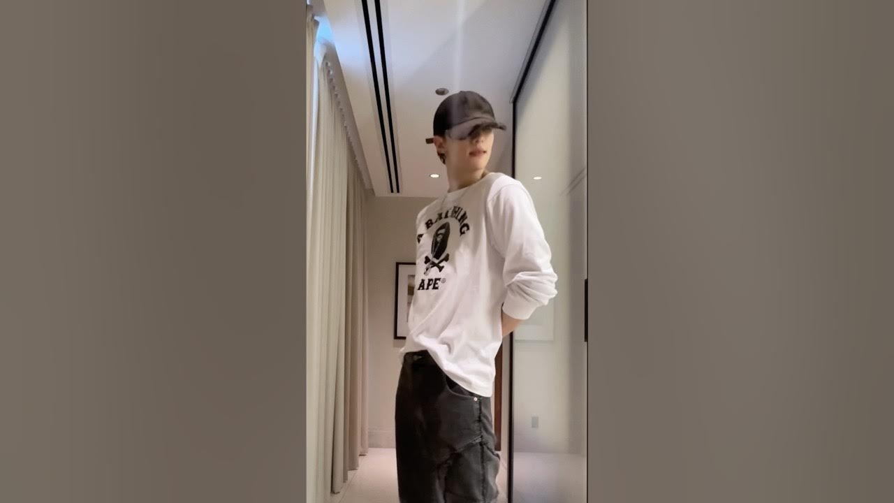 Recent activity shot of Hyunjin (Stray Kids)