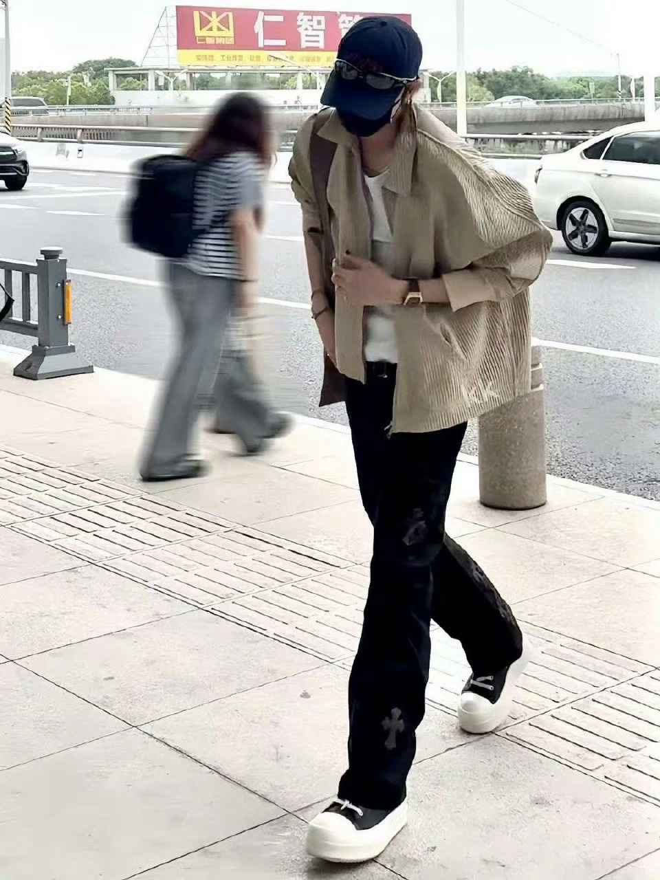 A moment captured by The 8 (SEVENTEEN)'s fan