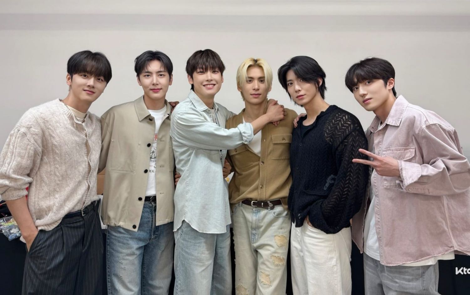 A moment captured by SF9's fan