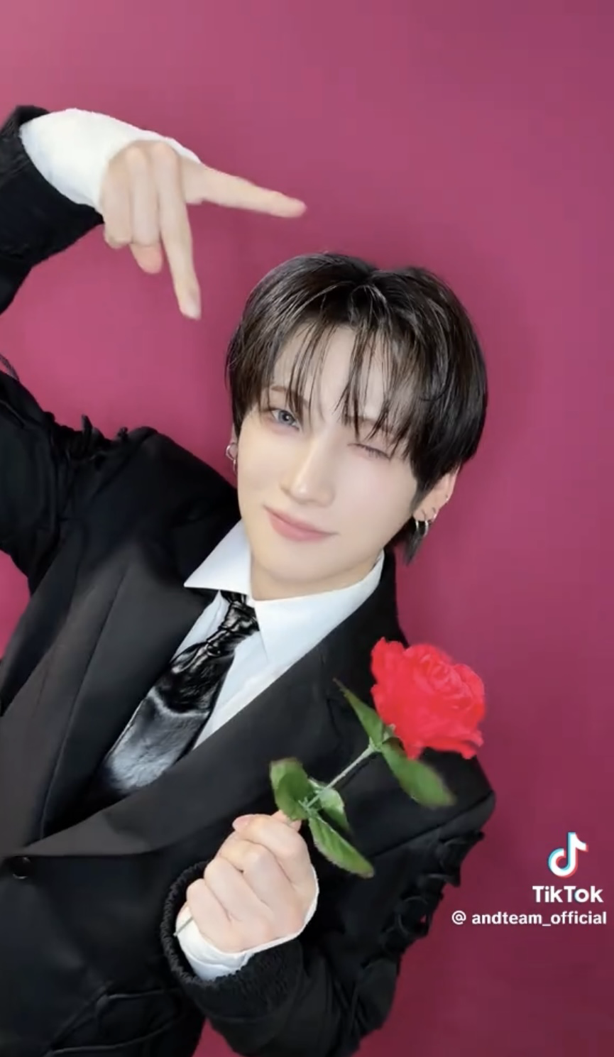 A heartfelt wallpaper shared by Yuma (&TEAM)'s fans