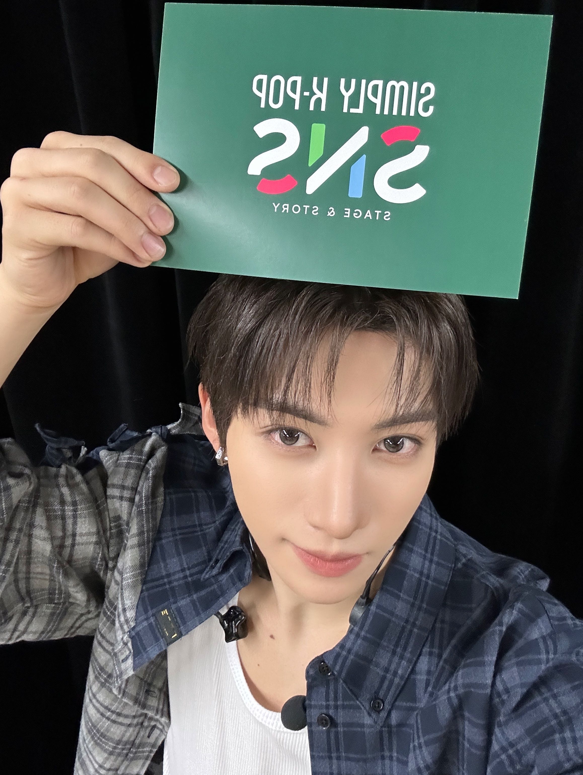 Behind-the-scenes cut of Yu (NEXZ)