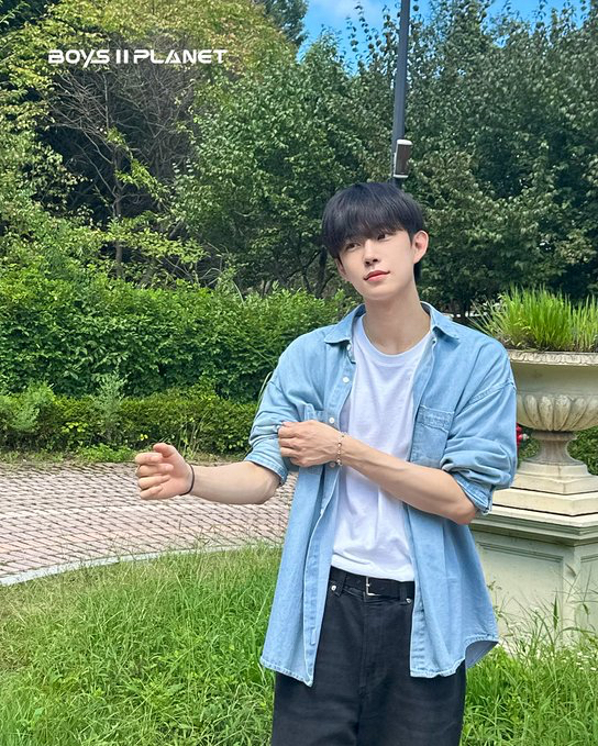 Latest photo of Kim Geonwoo (ALPHA DRIVE ONE)