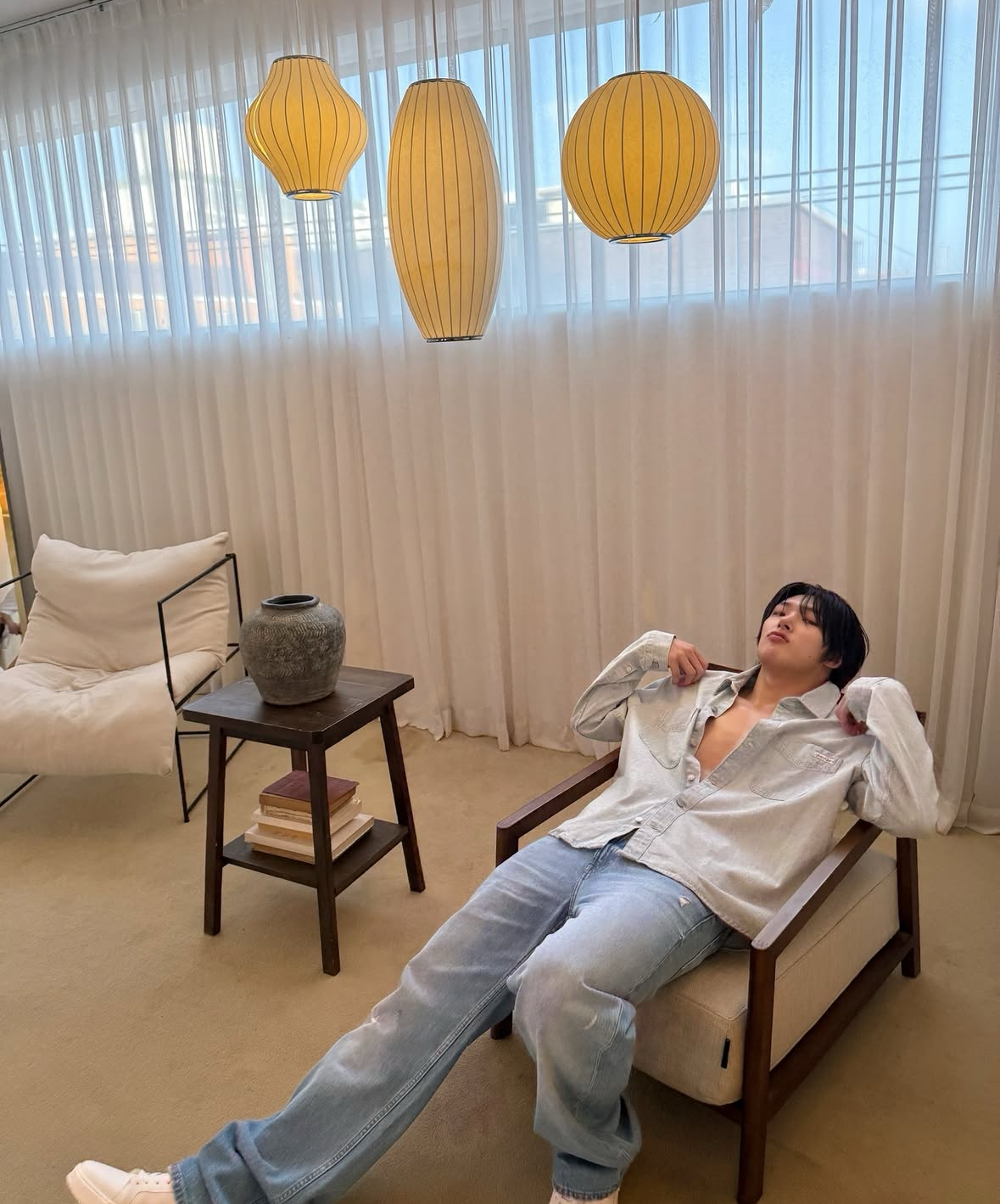Behind-the-scenes cut of Mingi (ATEEZ)