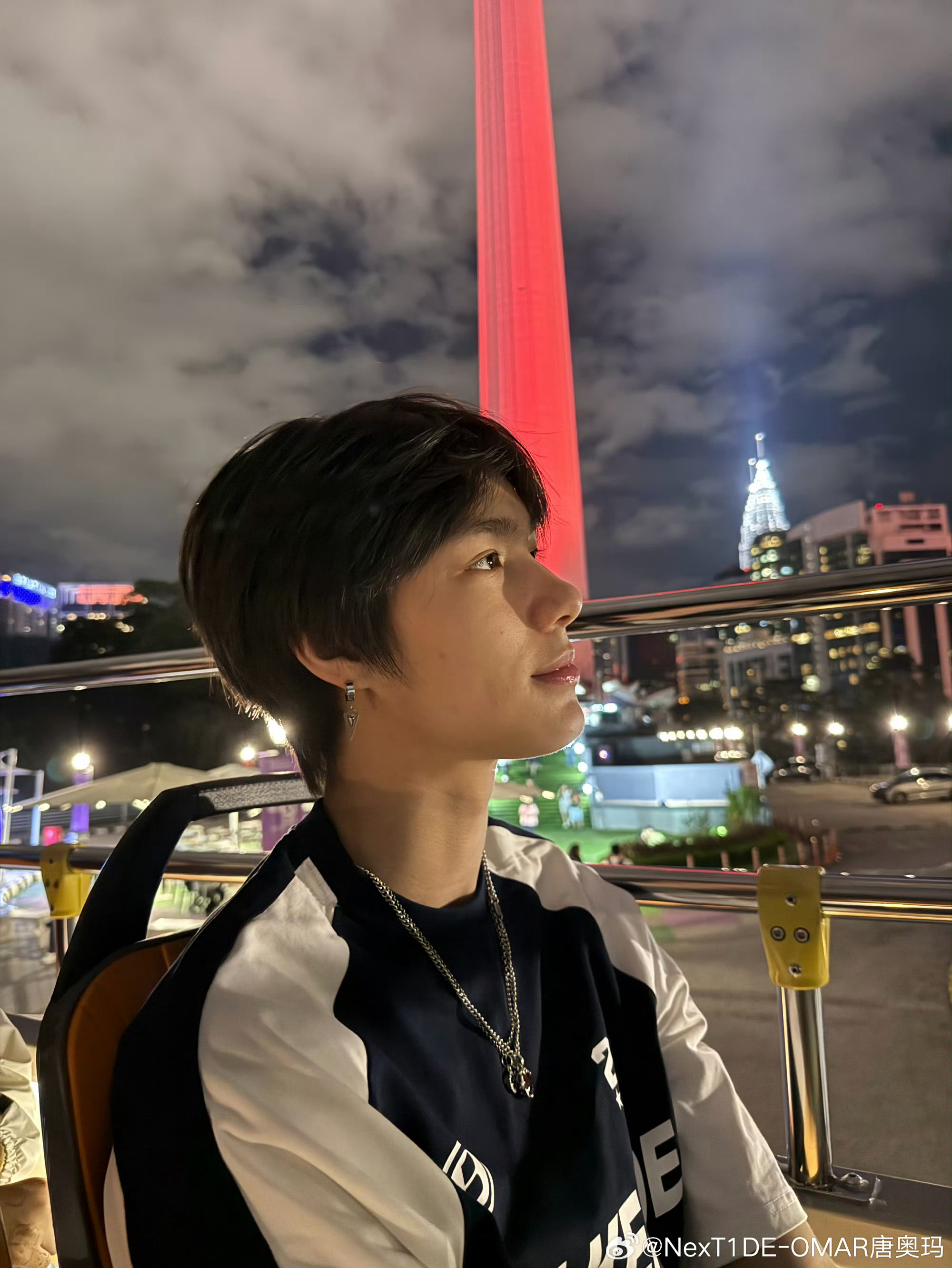 A moment captured by Omar (NexT1DE)'s fan