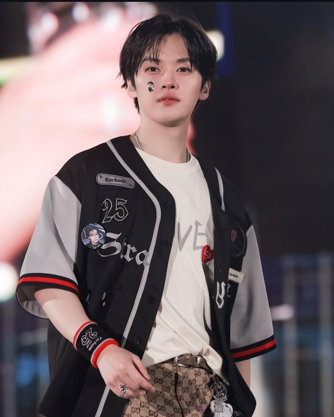 Latest photo of Lee Know (Stray Kids)