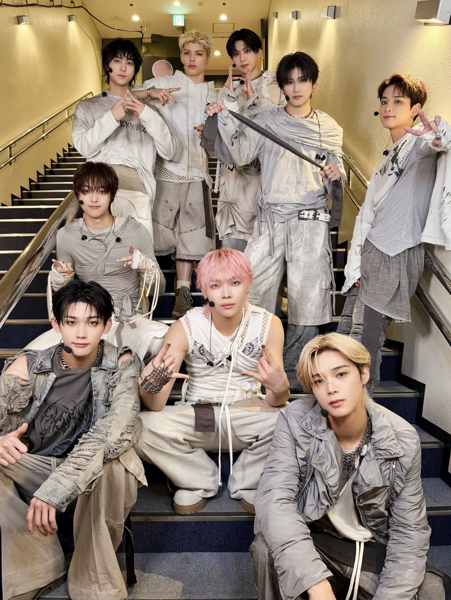 Recent activity shot of Jo (&TEAM)