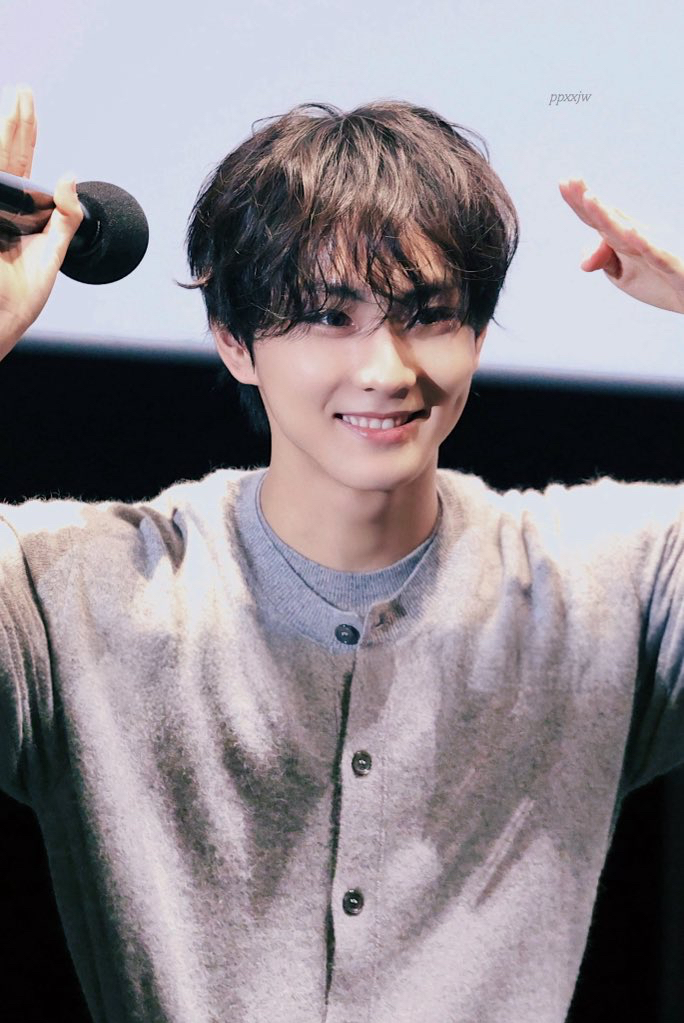 Latest photo of Jungwon (ENHYPEN)