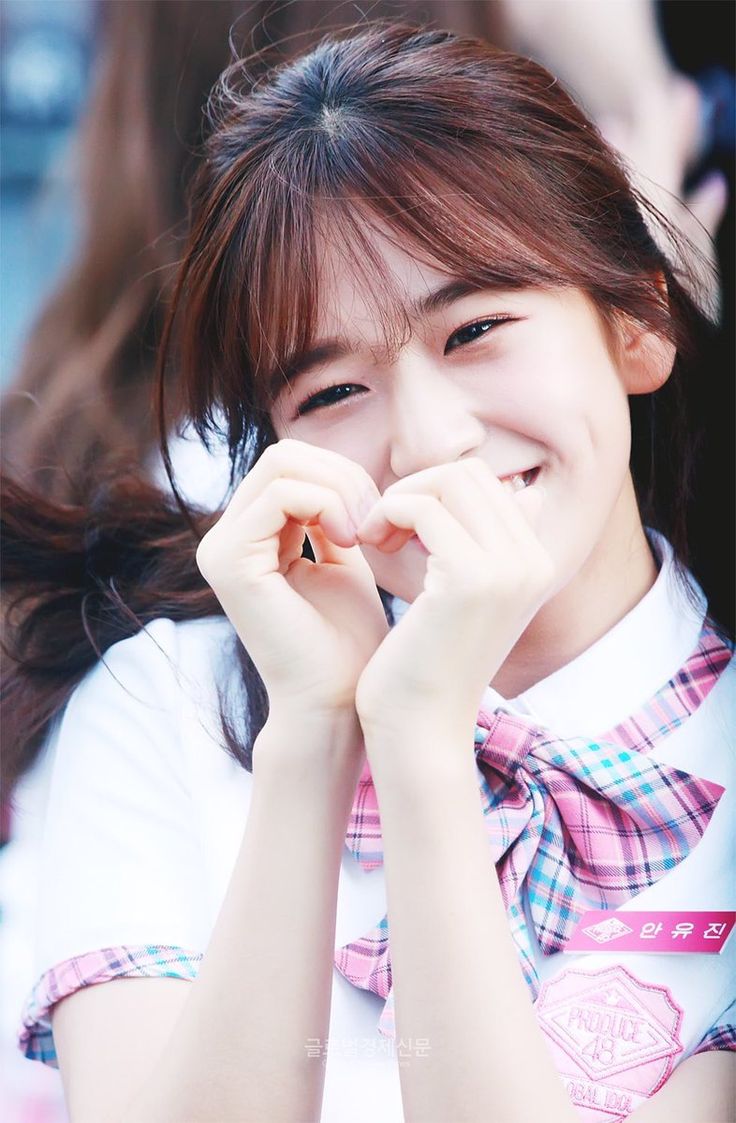 アン・ユジン (IVE)の舞台裏ショット