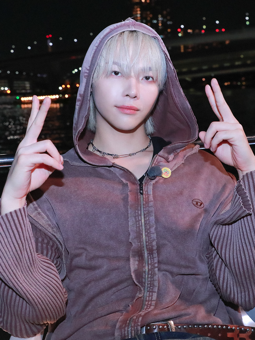 Behind-the-scenes cut of Nicholas (&TEAM)