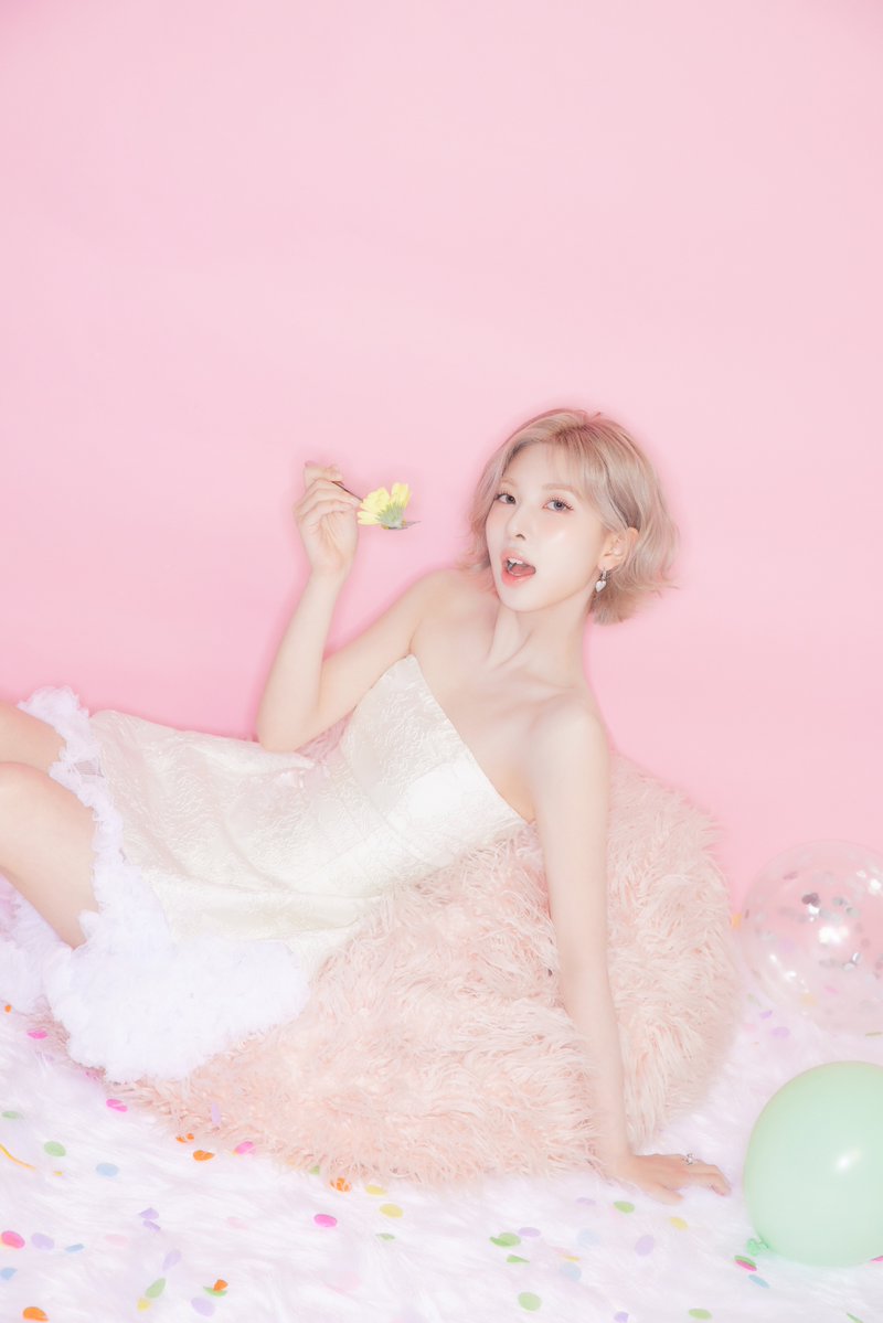 Latest photo of NMIXX