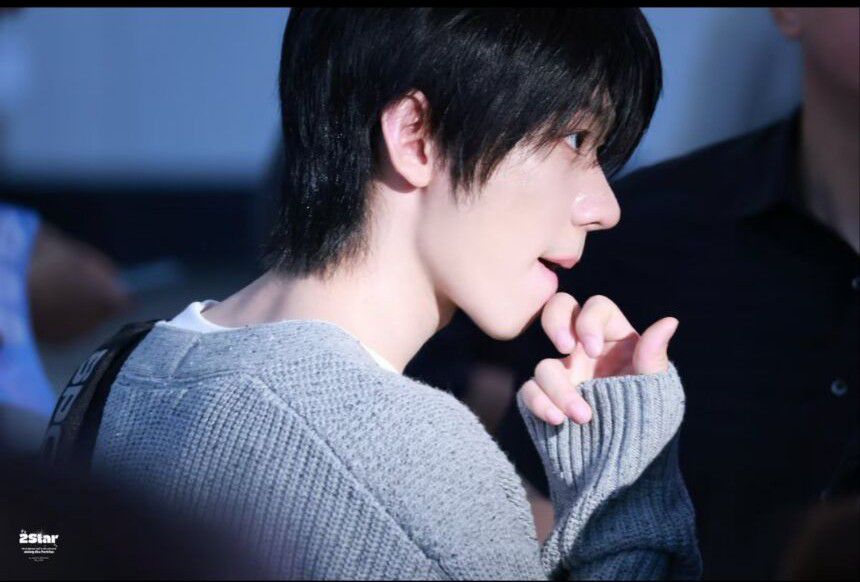 Behind-the-scenes cut of Park Han (AHOF)