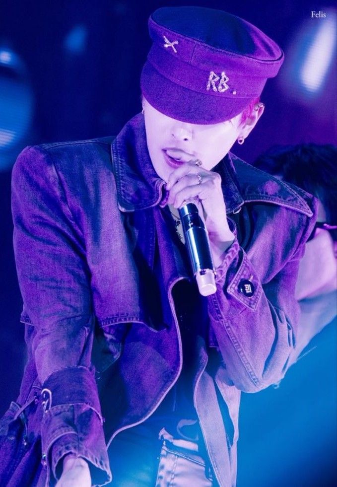 弘中 (ATEEZ)的最新活動照片