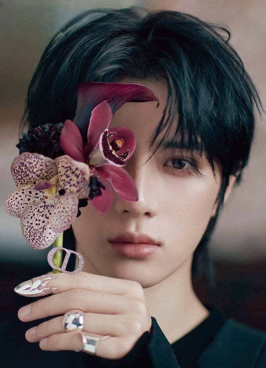 杋圭 (TOMORROW X TOGETHER)的最新活動照片