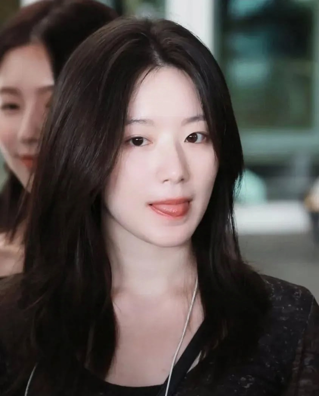 Recent activity shot of Shuhua (i-dle)