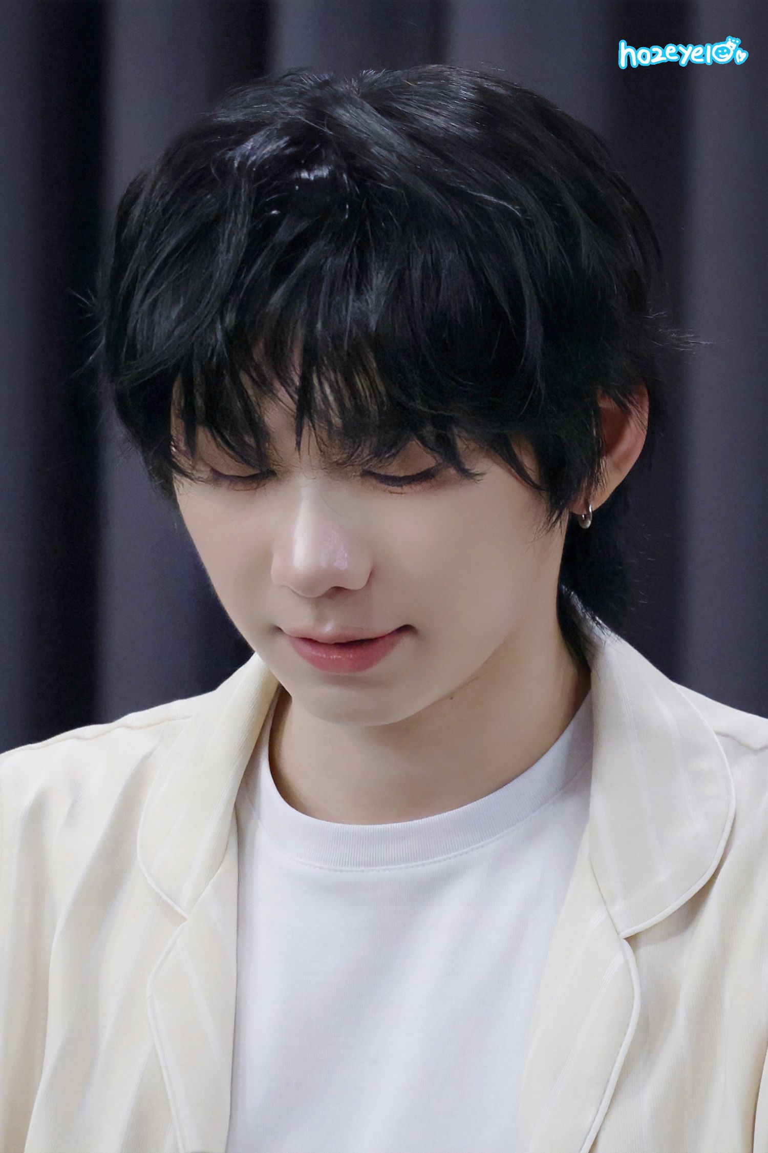 A moment captured by Park Han (AHOF)'s fan