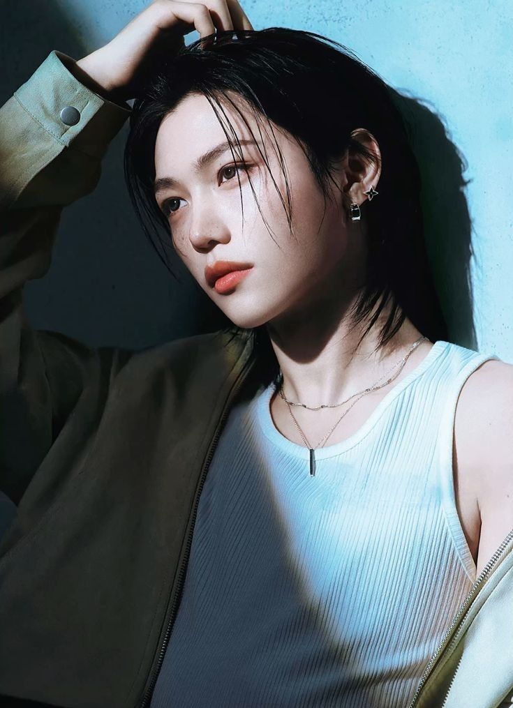 Latest photo of Felix (Stray Kids)