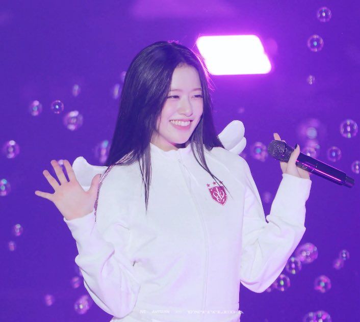 안유진 (IVE)의 최신 사진