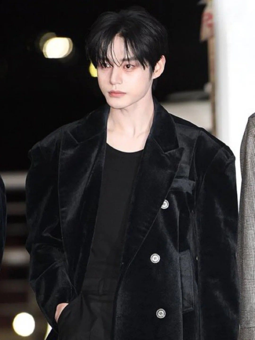 Behind-the-scenes cut of Kim Jiwoong (ZEROBASEONE)