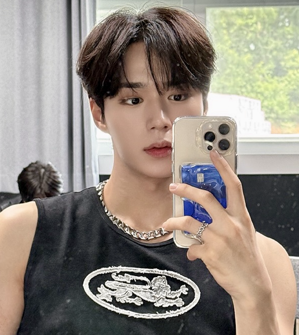 A moment captured by Kim Junseo (ALPHA DRIVE ONE)'s fan