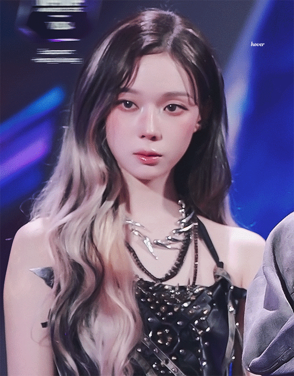 Behind-the-scenes cut of Winter (aespa)