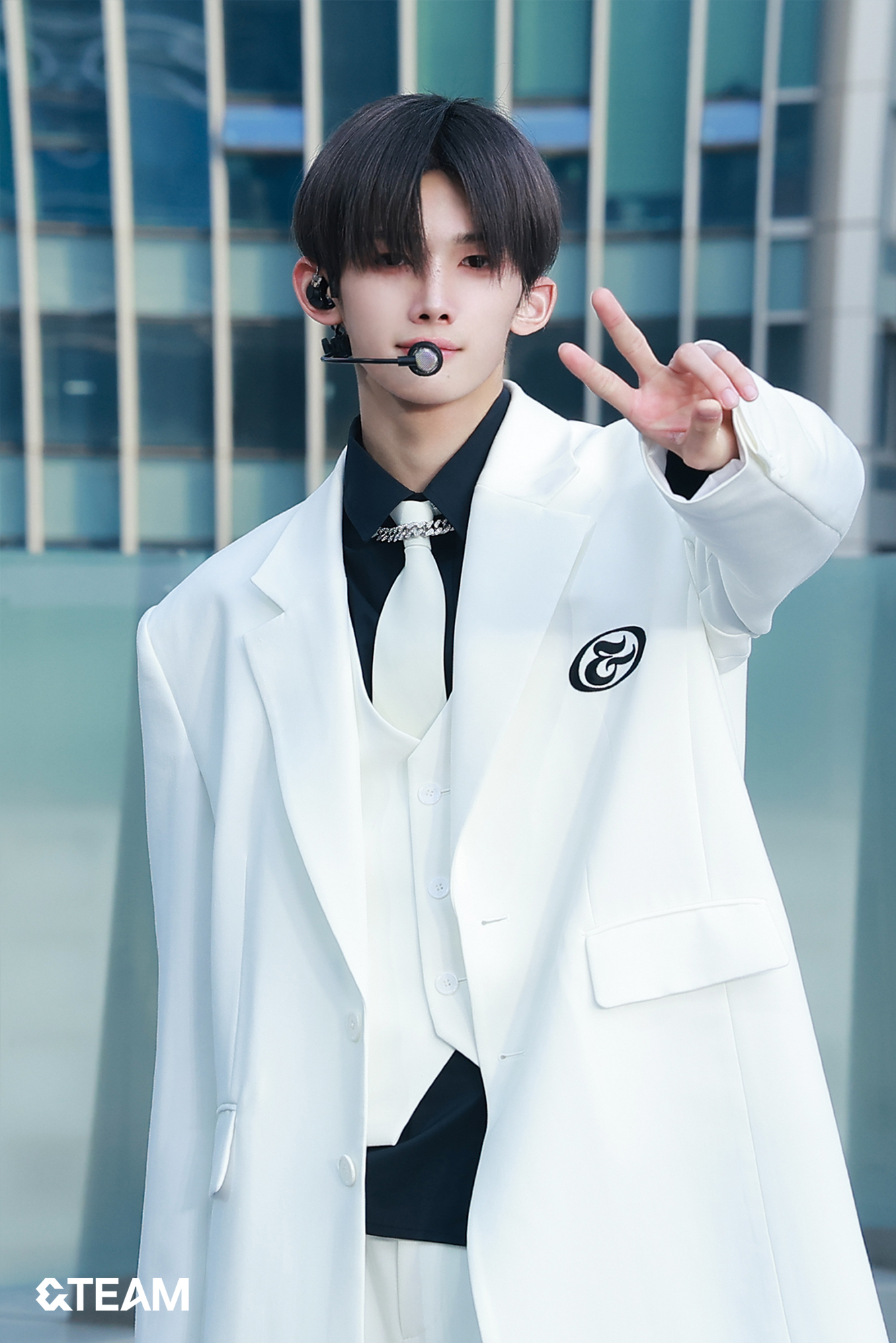 Recent activity shot of Jo (&TEAM)