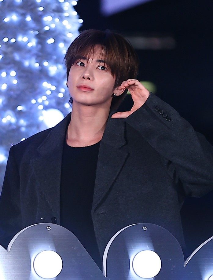 太顯 (TOMORROW X TOGETHER)的最新活動照片