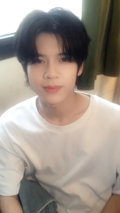 Fandom-recommended wallpaper image of DORN (NexT1DE)