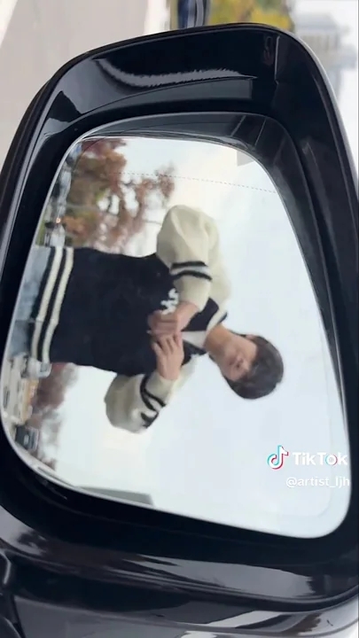 Behind-the-scenes cut of Lee Jinhyuk