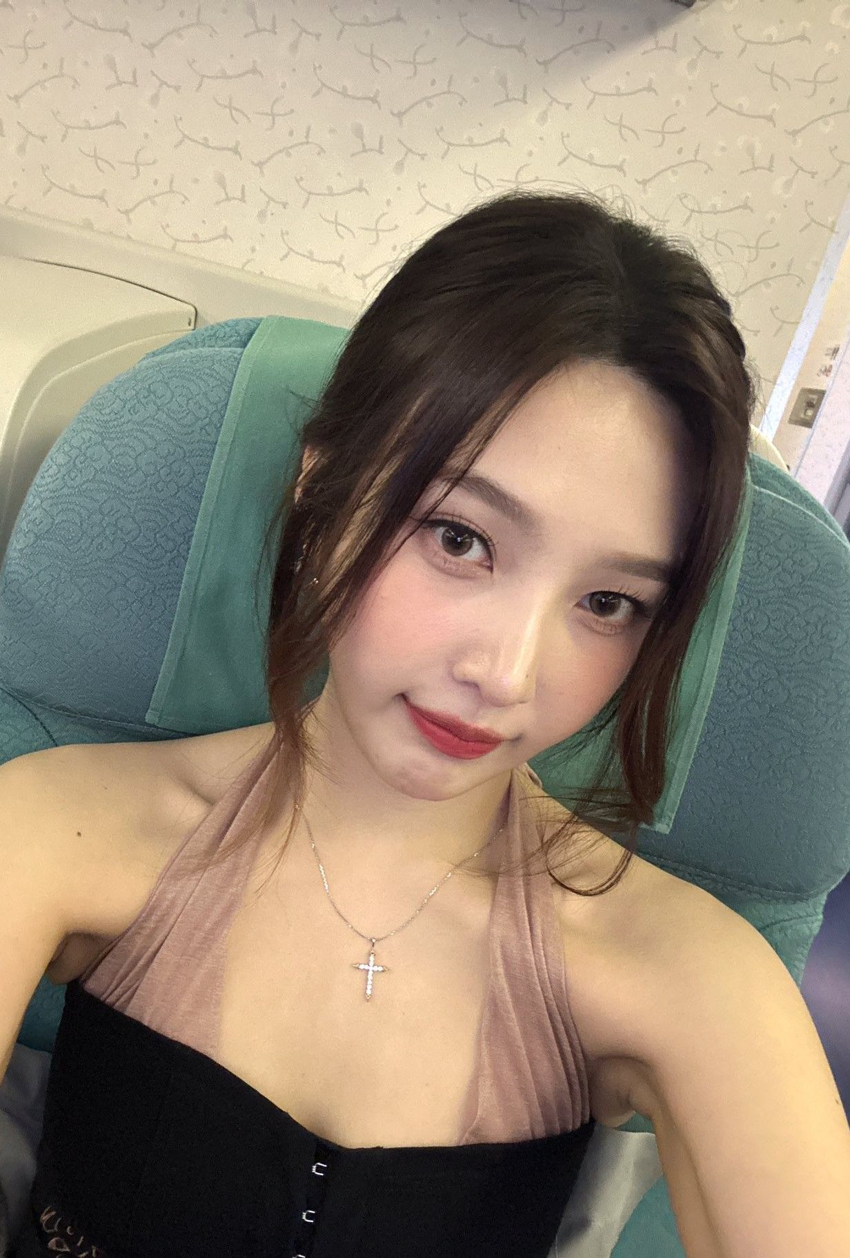 A moment captured by Joy (Red Velvet)'s fan