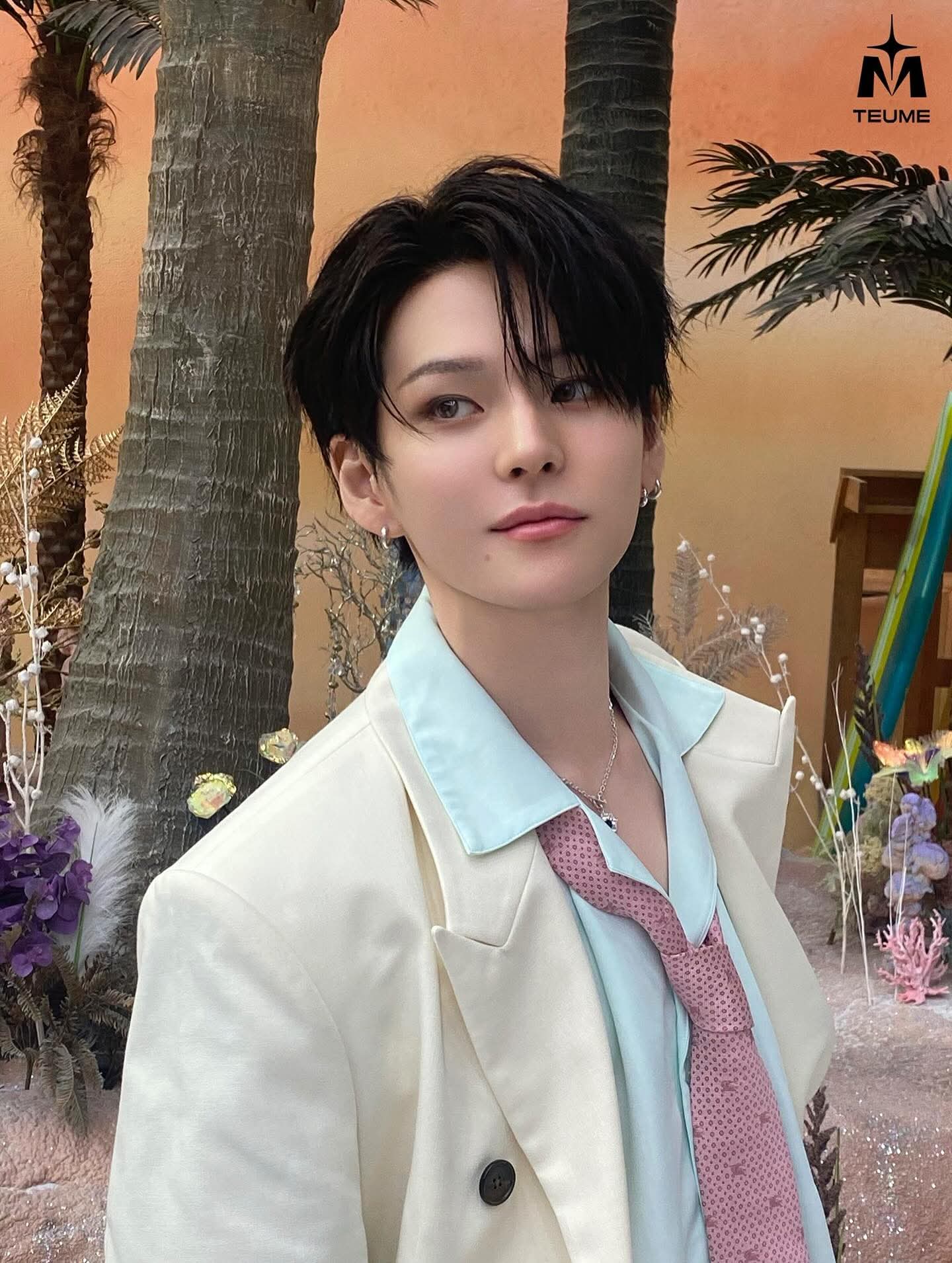Latest photo of Yoshi (TREASURE)