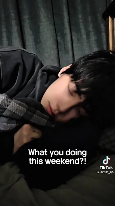 Behind-the-scenes cut of Lee Jinhyuk