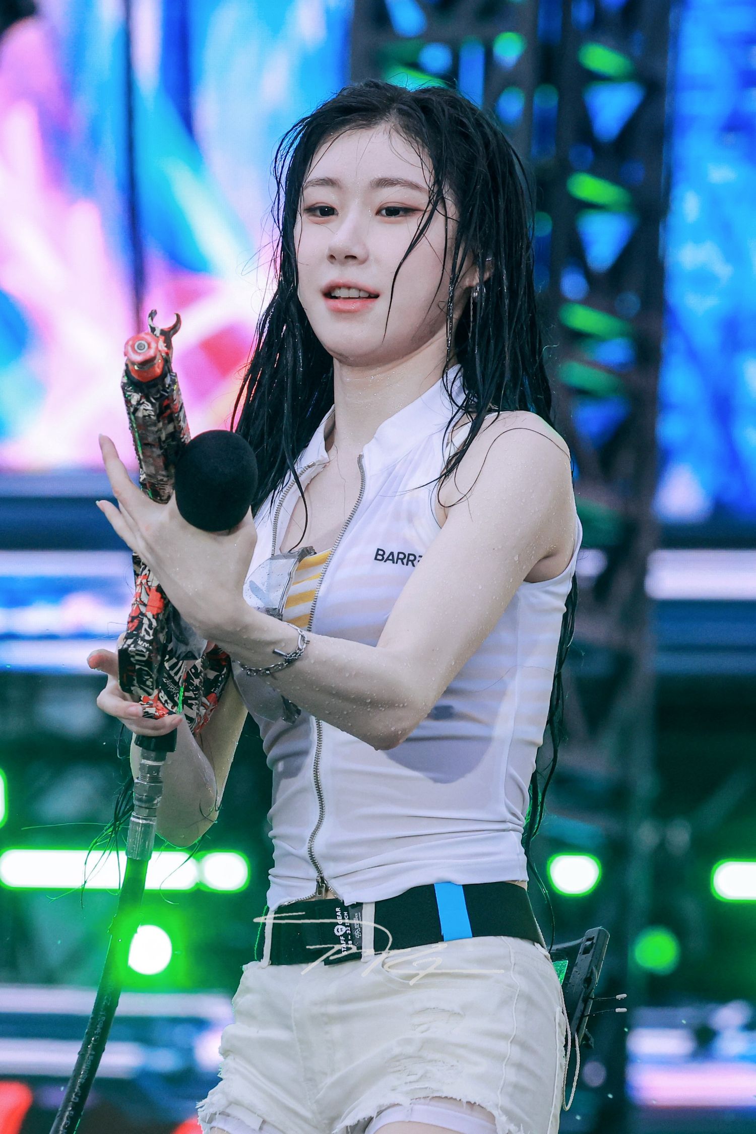 Foto terbaru Chaeryeong (ITZY)