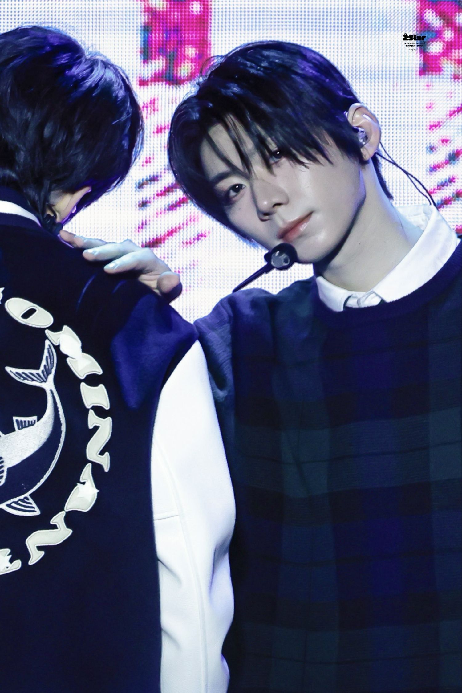 A moment captured by Park Han (AHOF)'s fan