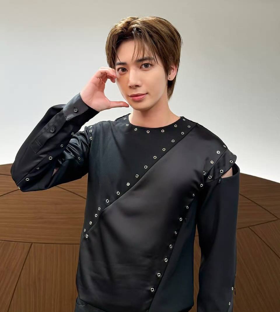 テヒョン (TOMORROW X TOGETHER)の最新写真