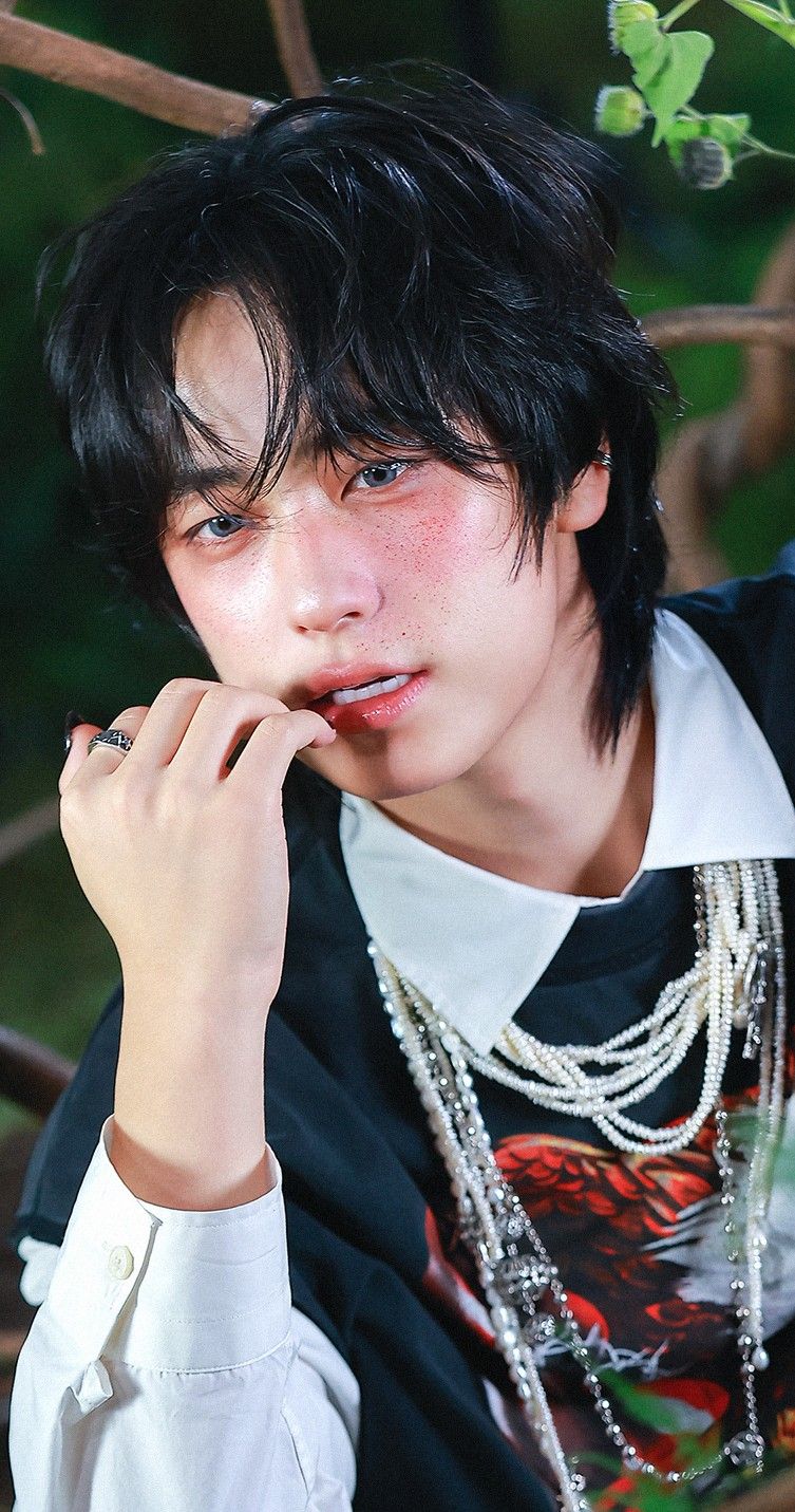 Latest photo of Taki (&TEAM)