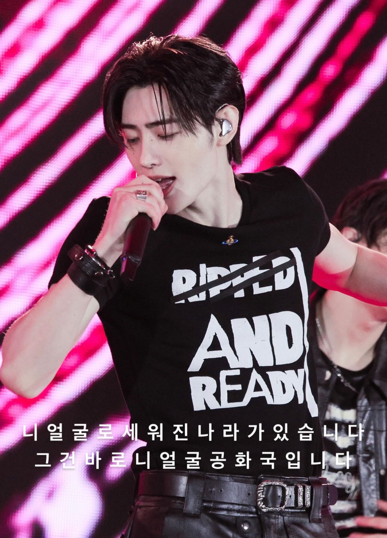 A moment captured by Sunghoon (ENHYPEN)'s fan