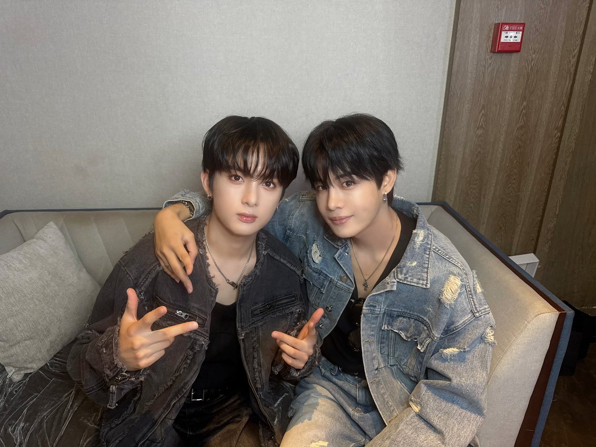 Behind-the-scenes cut of FANTASY BOYS