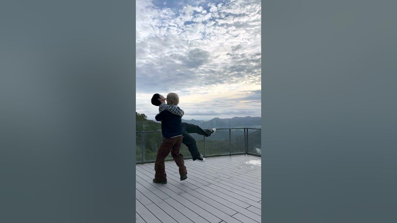 A moment captured by Nicholas (&TEAM)'s fan