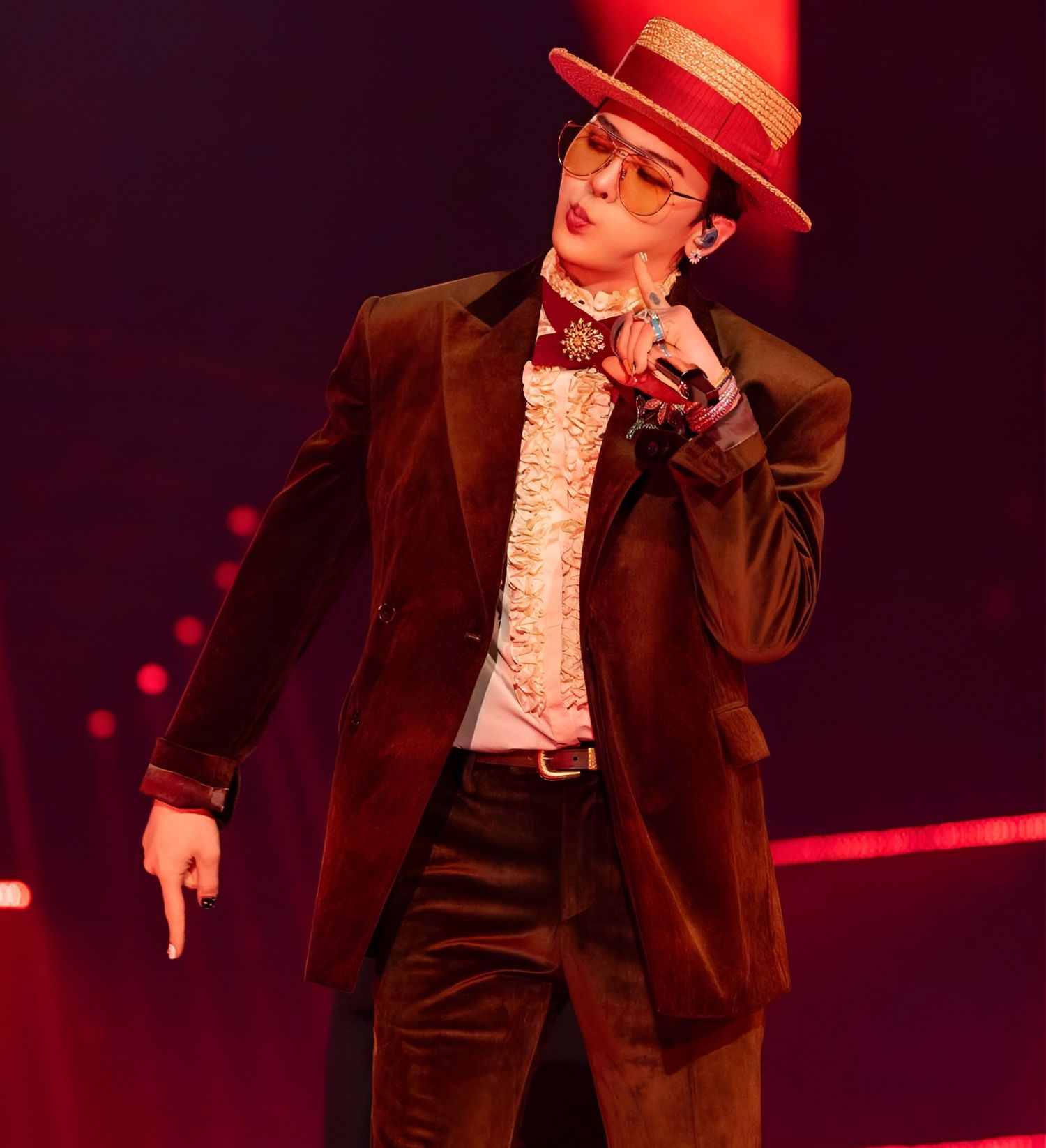 A moment captured by G-DRAGON (BIGBANG)'s fan