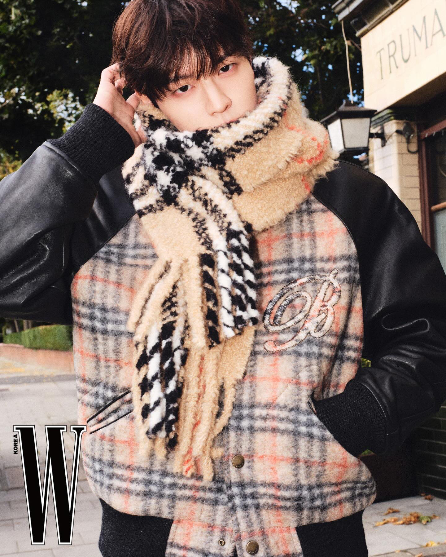 Latest photo of Seungmin (Stray Kids)