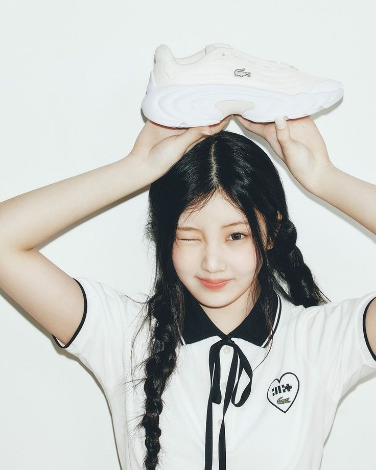 Recent activity shot of Wonhee (ILLIT)