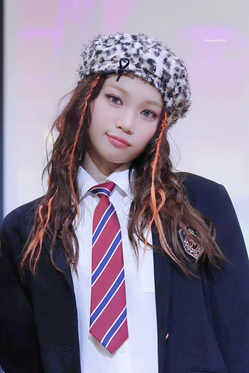 Behind-the-scenes cut of Kim Chaewon (LE SSERAFIM)