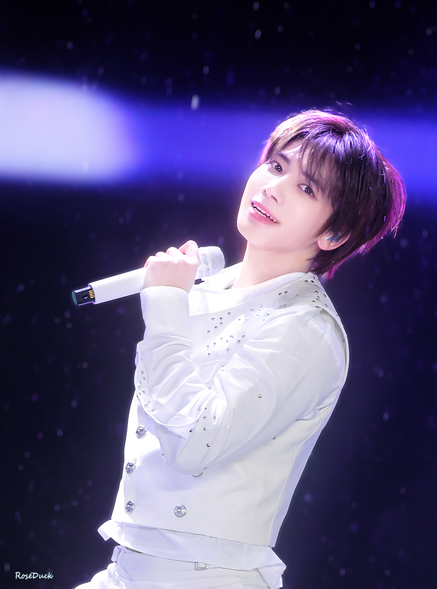 太顯 (TOMORROW X TOGETHER)粉絲拍下的瞬間