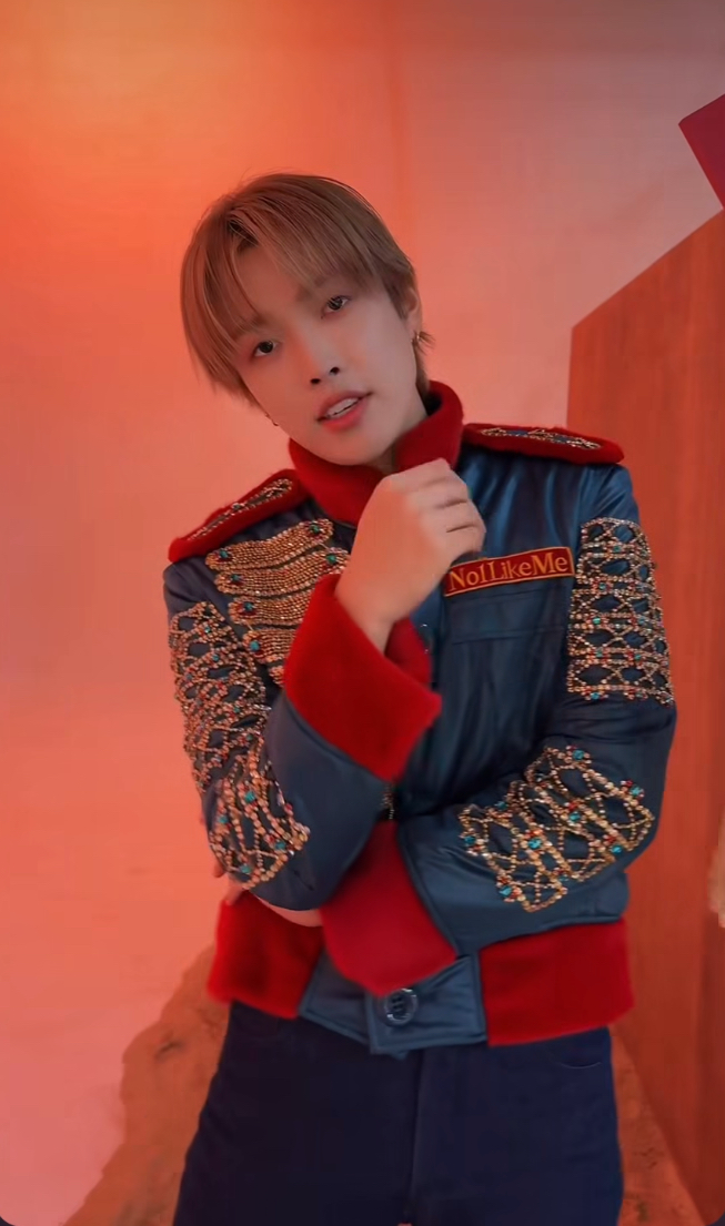 Today's most popular wallpaper in the Hongjoong (ATEEZ) community