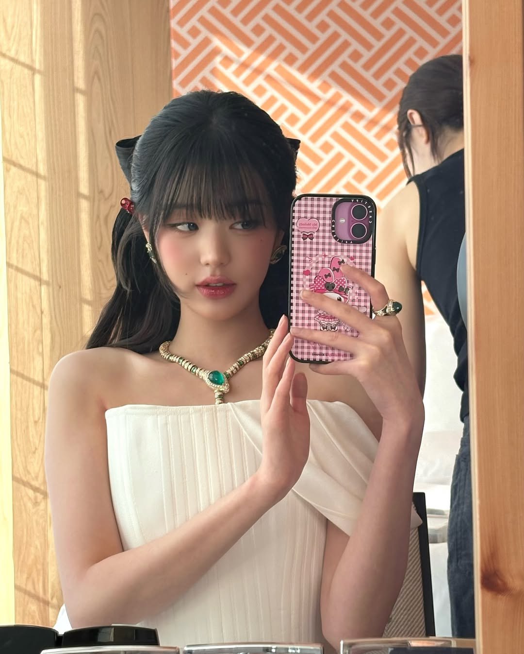A moment captured by Jang Wonyoung (IVE)'s fan