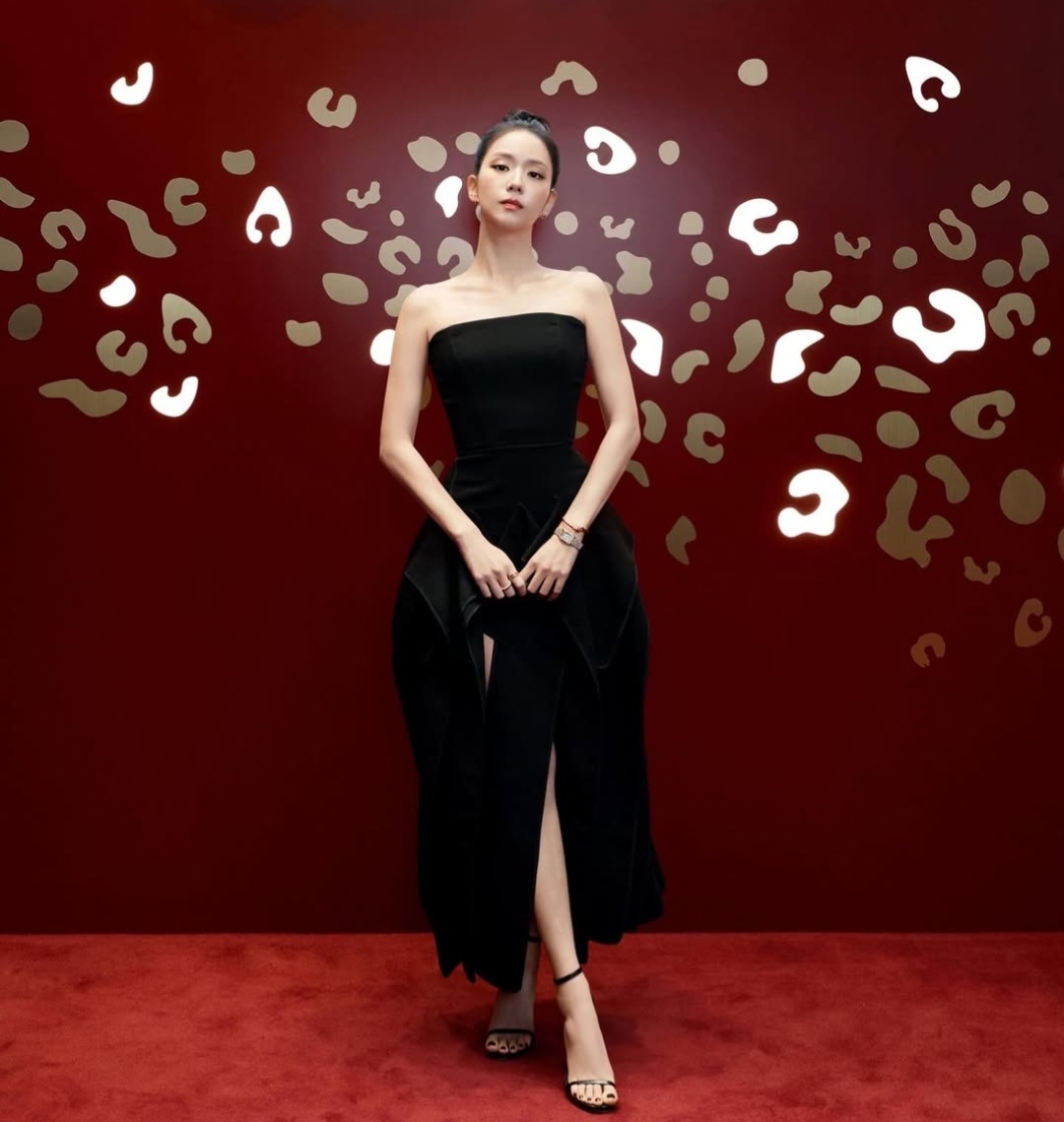 Behind-the-scenes cut of Jisoo (BLACKPINK)