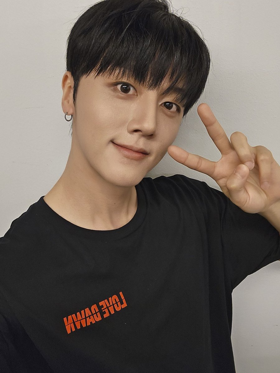 Latest photo of SF9