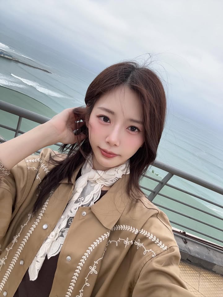 A moment captured by JI U (DREAMCATCHER)'s fan